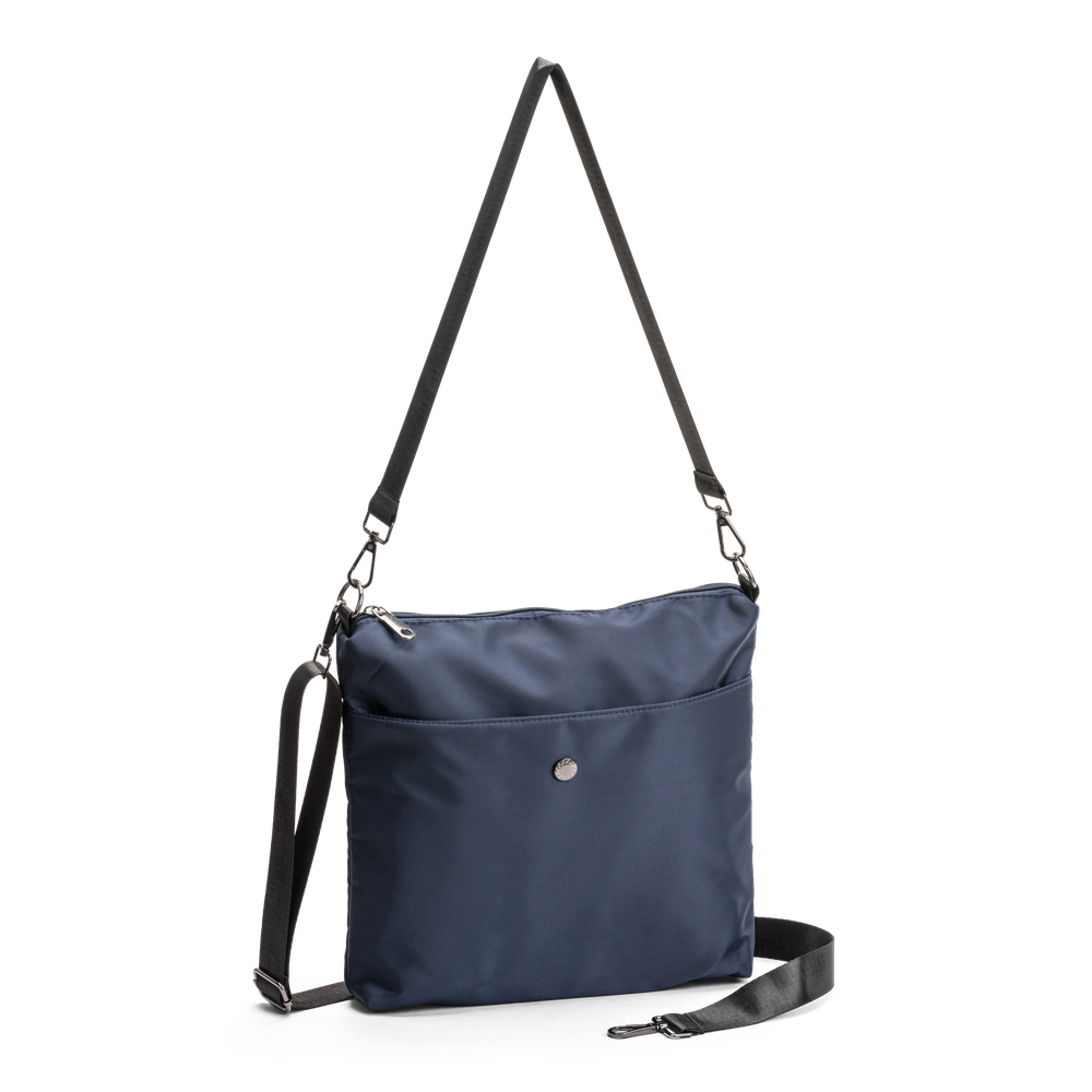 Axelväska i crossbodymodell