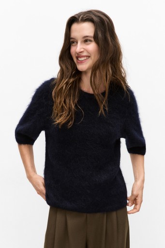 Gzdebbie ss tee noos