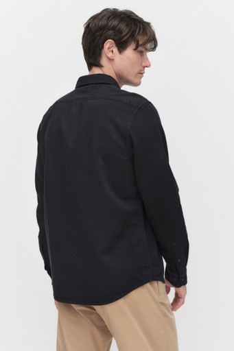 Lee button down