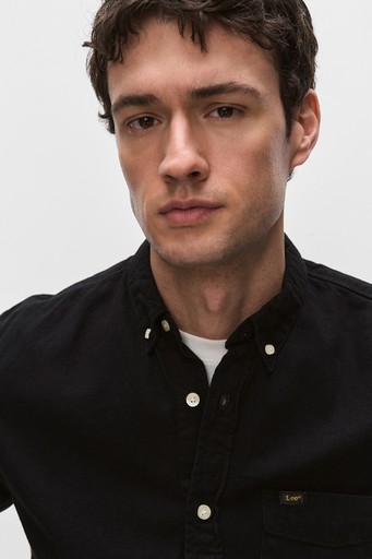 Lee button down