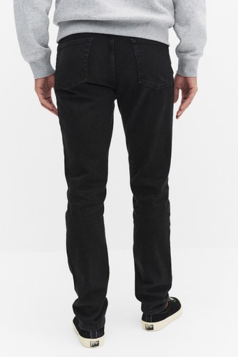 Post regular fit