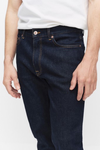 Post regular fit