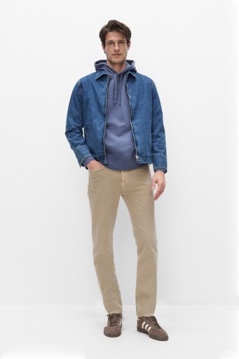 Post regular fit