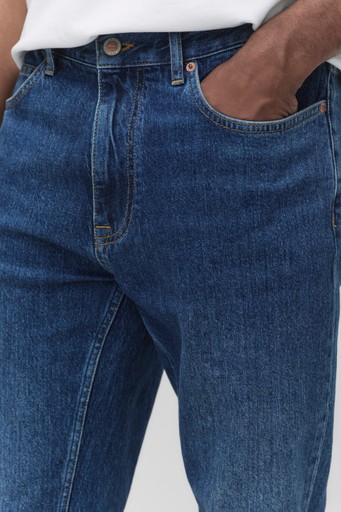 Post regular fit
