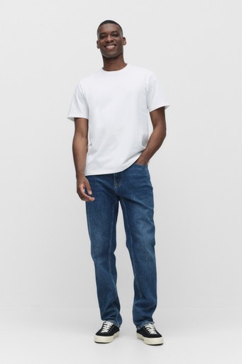Post regular fit