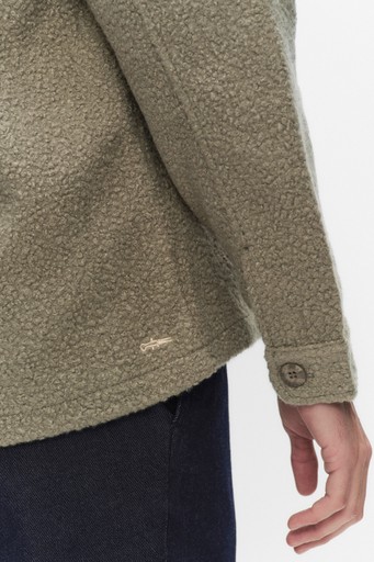 Fred boucle overshi