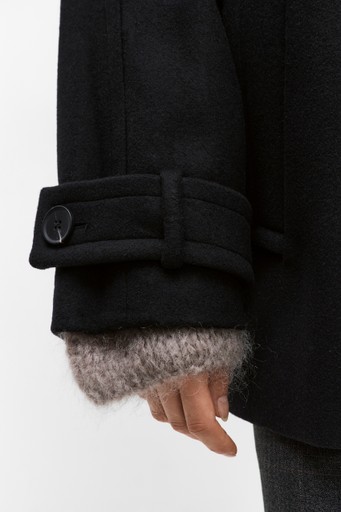 Thoraiw minona coat