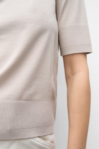 Mikoiw core tee