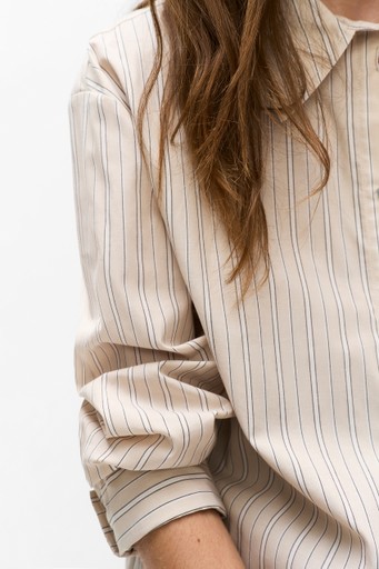Haleniw shirt