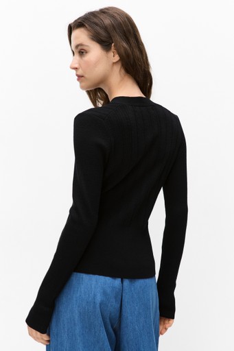 Trisheiw cardigan