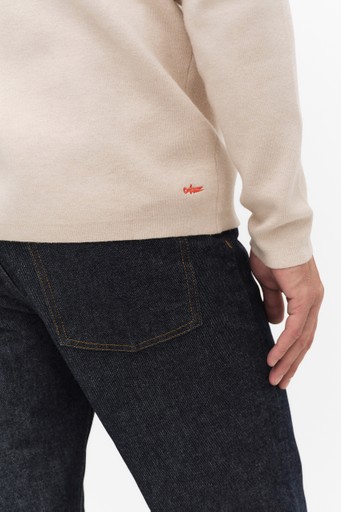 Clark roundneck