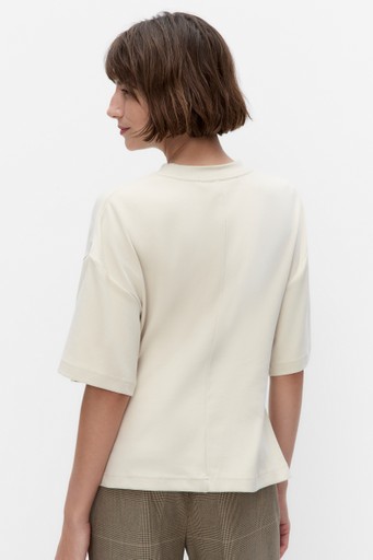 Enora brooch tee