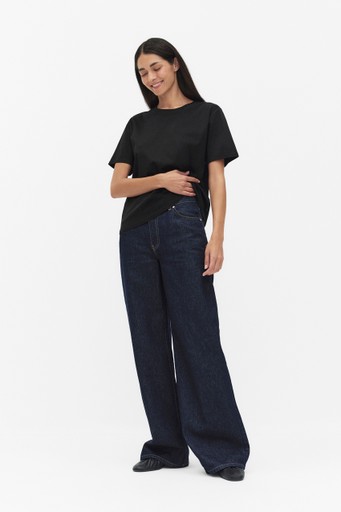 Maia premium tee