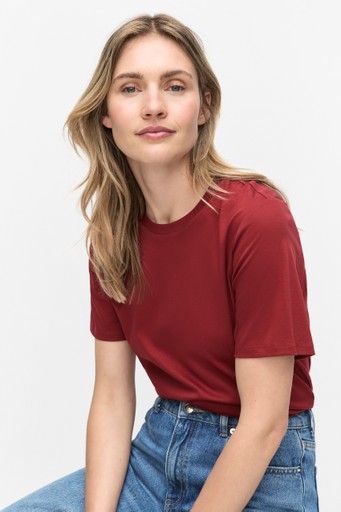 Maia premium tee