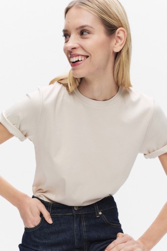 Maia premium tee