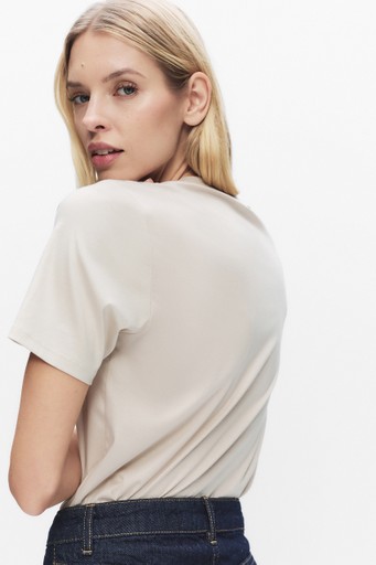 Maia premium tee