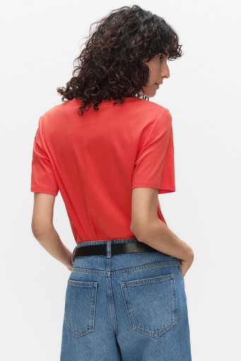 Maia premium tee