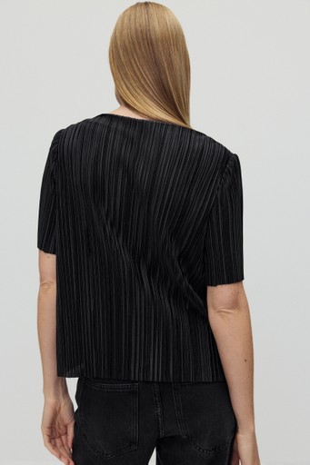 Nella top