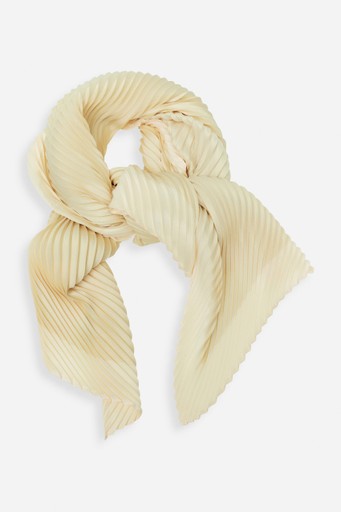 Sophia pleated scarf