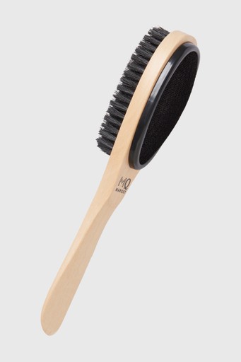 Garment brush