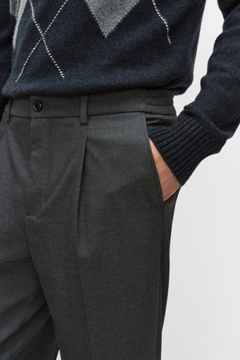 Theo relaxed trousers