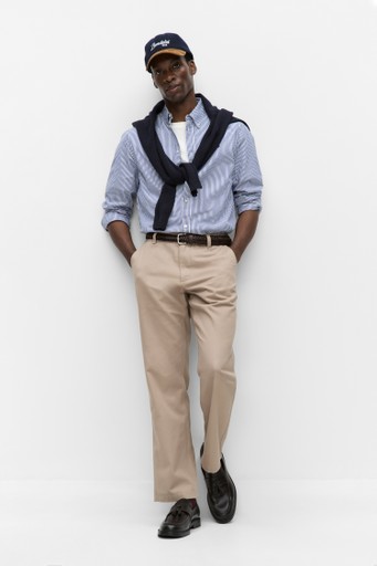 James chinos
