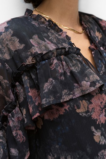 Nowa dress