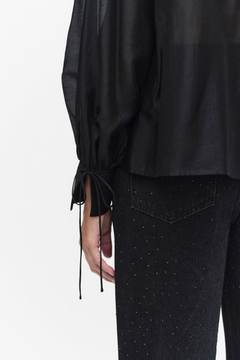 Lowa blouse