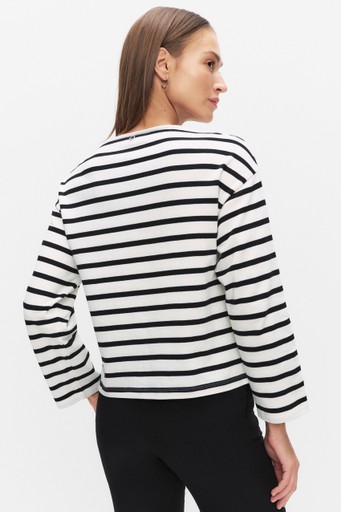 Esther top