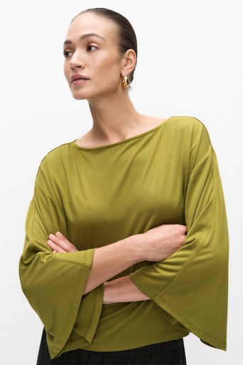 Raquel cape top