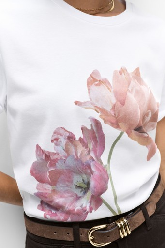 Noor tee