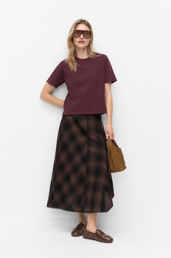 Roka tee