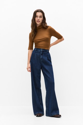 Iris rollneck
