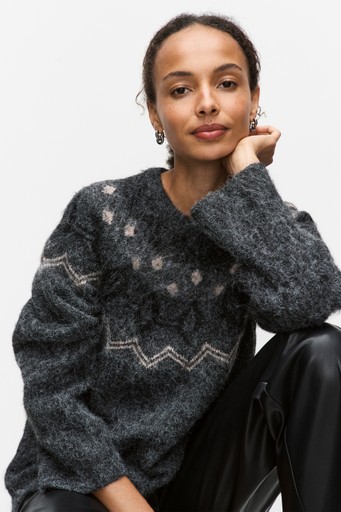 Rorika sweater
