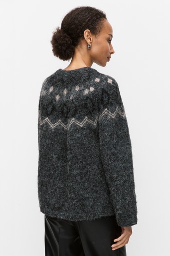 Rorika sweater