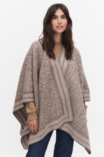 Angela wool cape