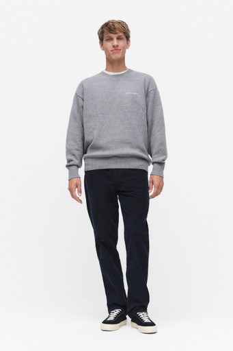 Script knitted crew