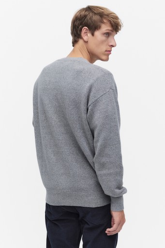Script knitted crew