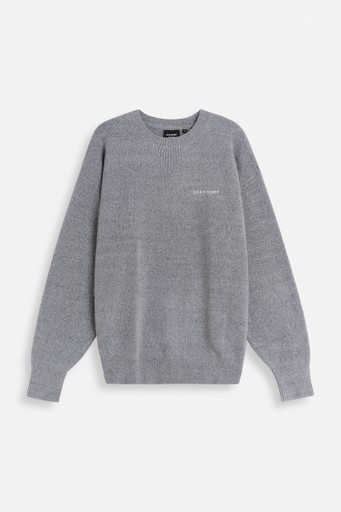 Script knitted crew
