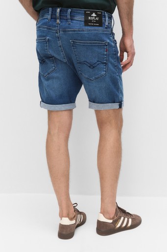 Rbj981 short