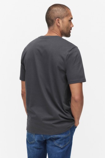 Plain t-shirt