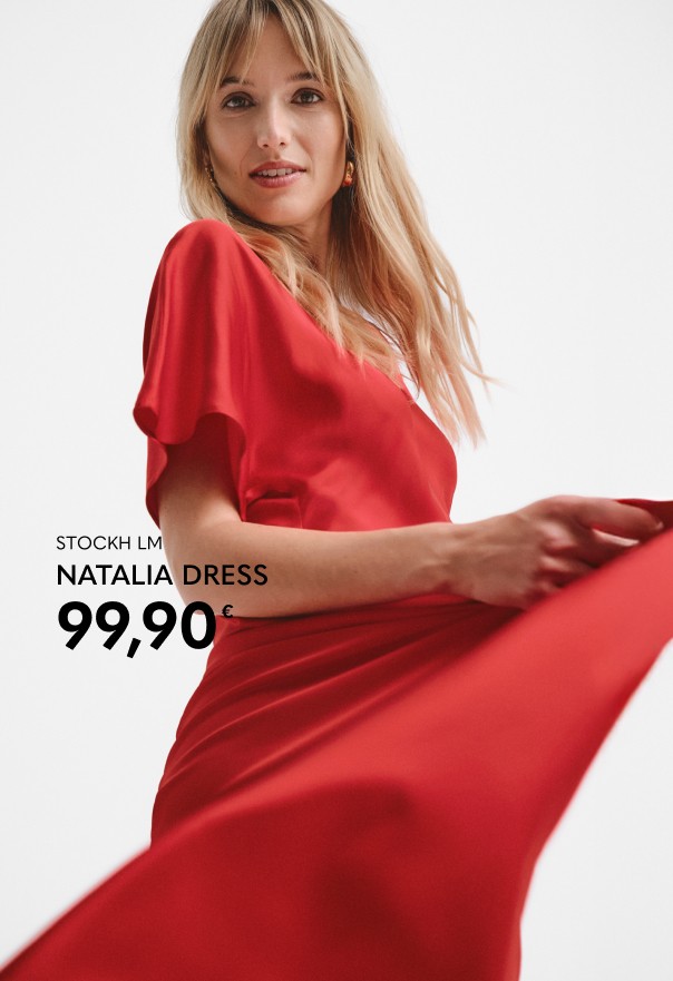Punainen mekko naisille