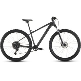 CUBE Aim Pro maastopyörä slateblack´n´black