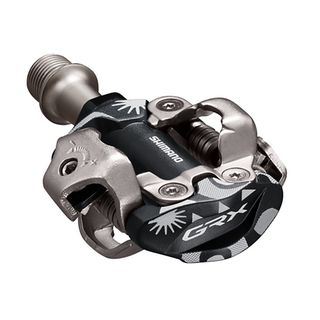 Shimano GRX PD-M8100-UG SPD Lukkopolkimet Sis. SM-SH51 Klossit Shimano GRX PD-M8100-UG SPD Lukkopolkimet Sis. SM-SH51 Klossit