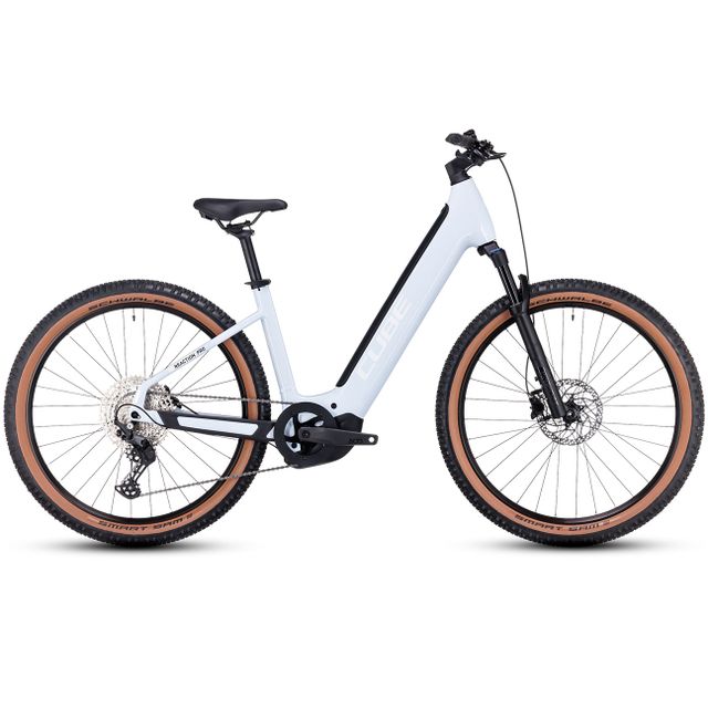 CUBE Reaction Hybrid Pro 500 sähköpyörä Easy Entry