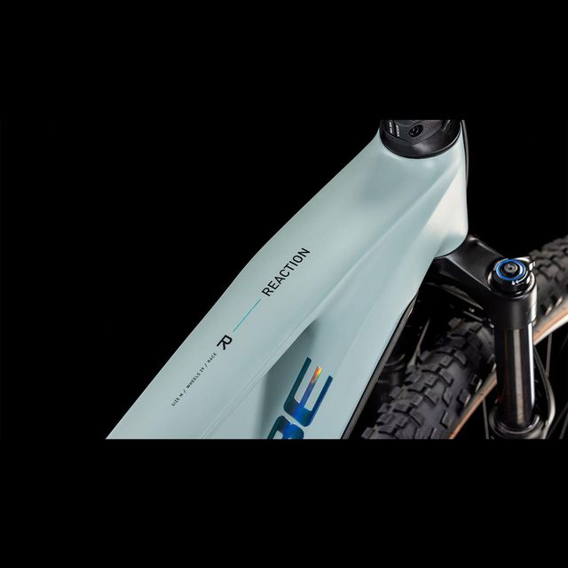 CUBE Reaction Hybrid Race 800 sähköpyörä