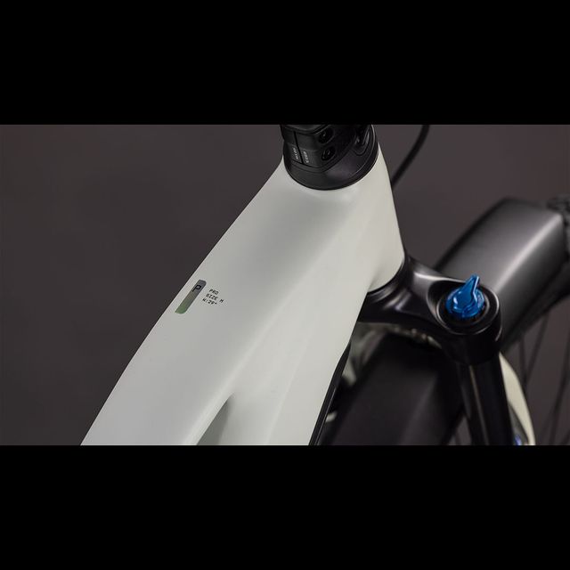 CUBE Reaction Hybrid Pro 800 FE Trapeze sähköpyörä