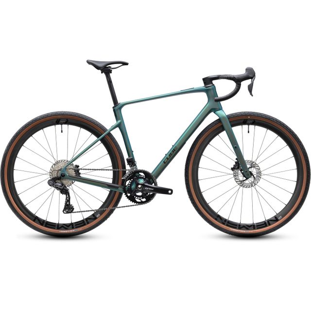 CUBE Nuroad C:62 Race 2027 gravel-pyörä jungali´n´black-värissä