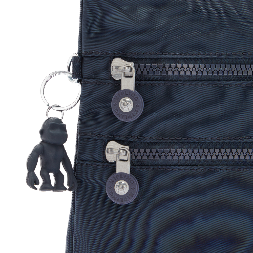 Alvar Medium Crossbody