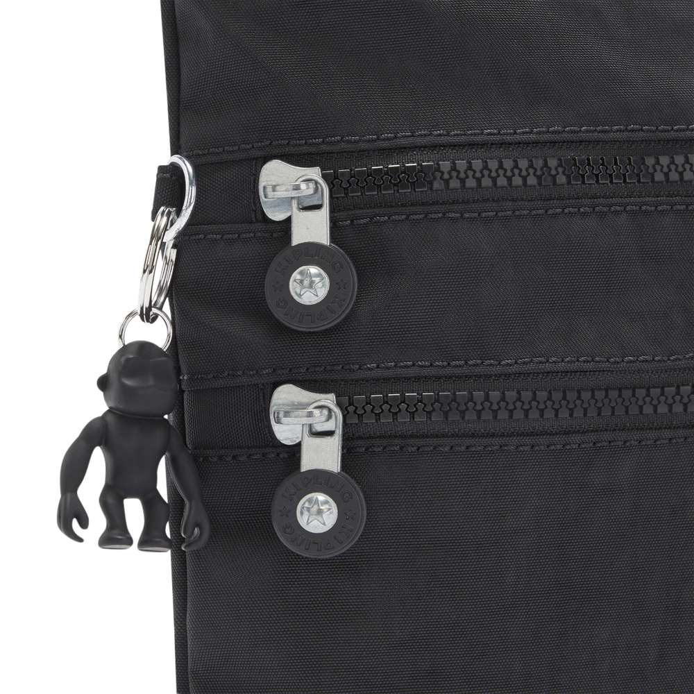 Alvar Medium Crossbody